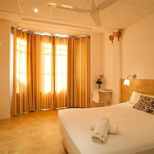hostal-martinval.catalonia-hotels.com/